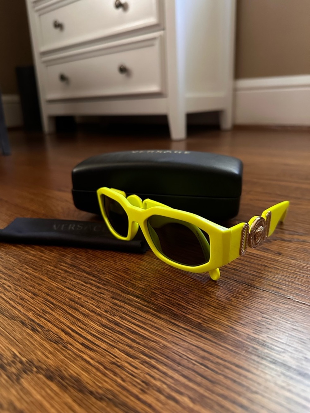 Versace Bright Yellow Logo-Embellished Sunglasses